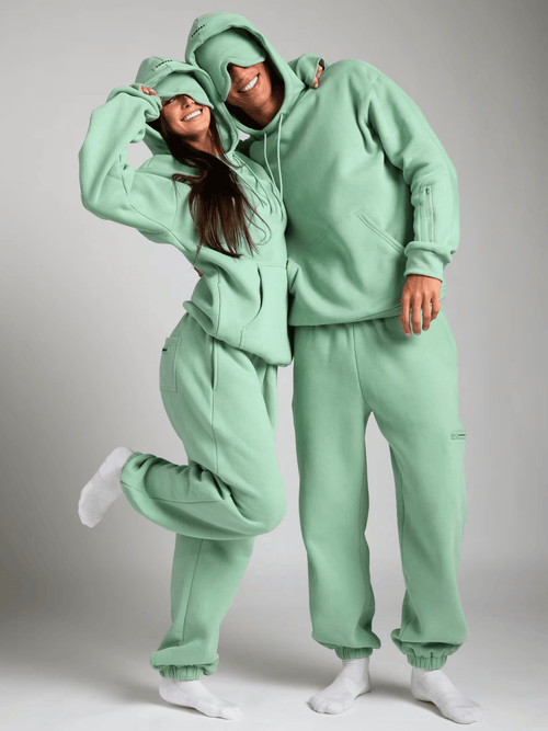✈️ Airplane Mode Travel Hoodie – Your Ultimate In-Flight Sanctuary! 😴✨